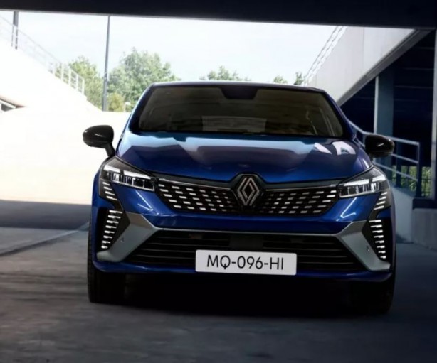 Foto - Renault Clio ortaya çıktı! Türkiye'de üretilecek