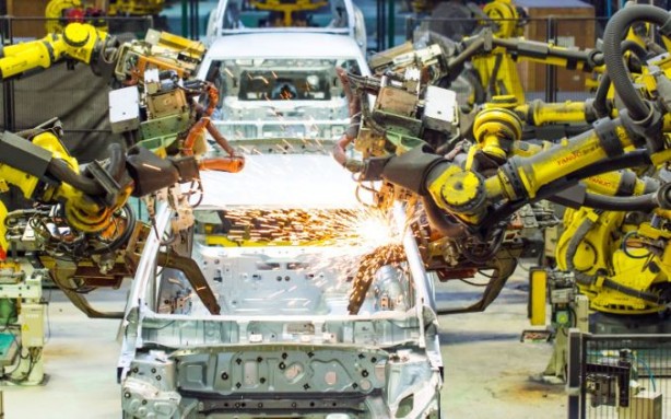 Renault geleceğe ilişkin kararını açıkladı! Elektrikli mi, fosil yakıtlı mı?