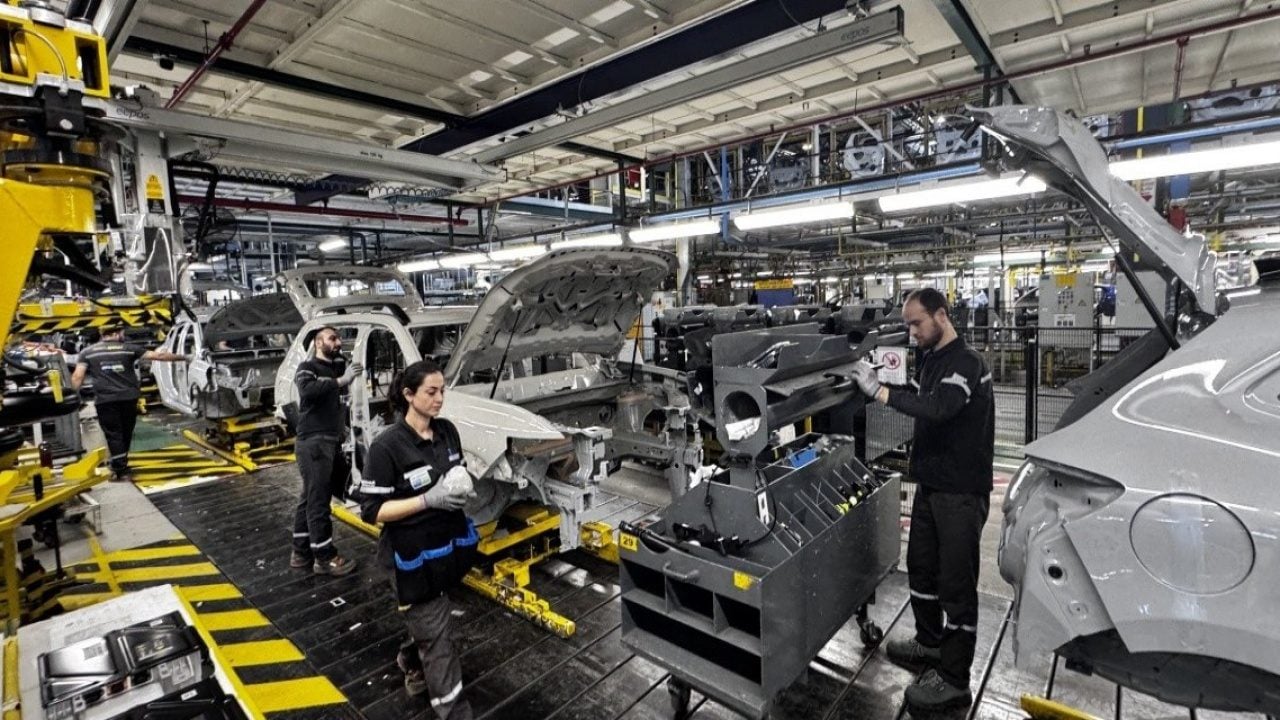 Foto - Renault’dan 10 milyar euroluk plan: Elektrikli dönüşümde Fransa’ya büyük pay