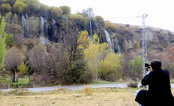 Foto - Renk cümbüşünün yaşandığı yer: Girlevik Şelalesi
