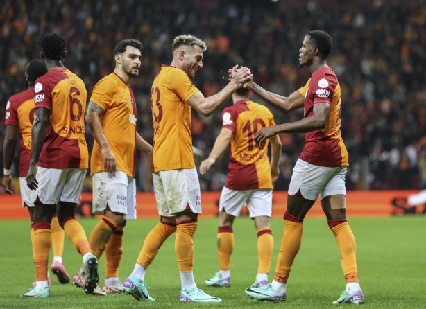 Foto - Resmen belli oldu: 37 yaşında 29 gol attı! İşte Galatasaray'ın yeni Süperstar'ı