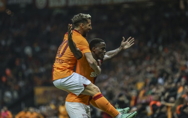 Foto - Resmen belli oldu: 37 yaşında 29 gol attı! İşte Galatasaray'ın yeni Süperstar'ı