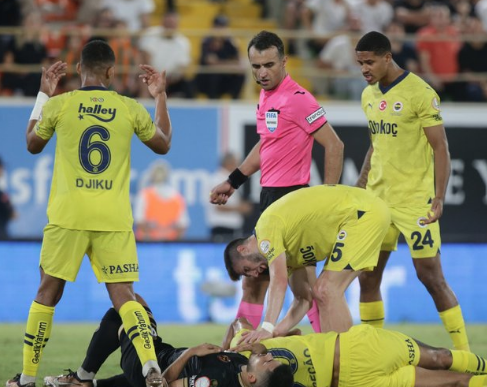 Foto - Resmen duyurdular, heyecanlandıran gelişme! Fenerbahçe'de bomba hamle...