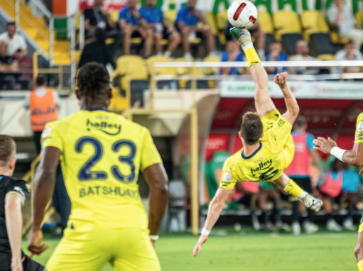 Foto - Resmen duyurdular, heyecanlandıran gelişme! Fenerbahçe'de bomba hamle...