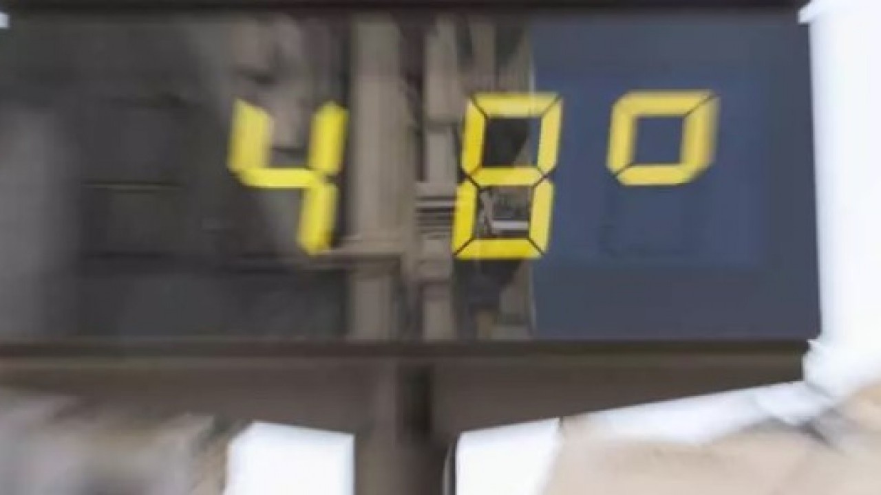 Foto - Resmen hayat duruyor! Bu ülkede sıcak havada çalışmak yasak