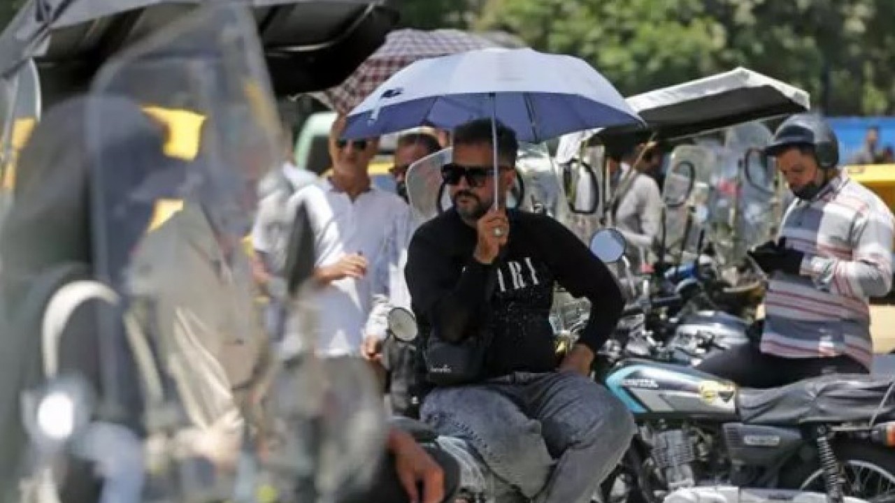 Foto - Resmen hayat duruyor! Bu ülkede sıcak havada çalışmak yasak