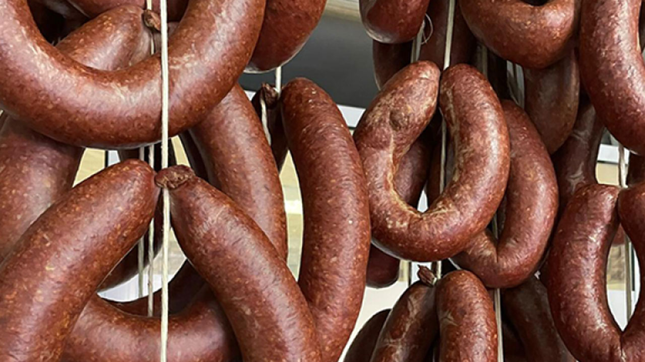 Resmen ifşa oldu: Türkiye'nin ünlü sucuk markası sahtekar çıktı