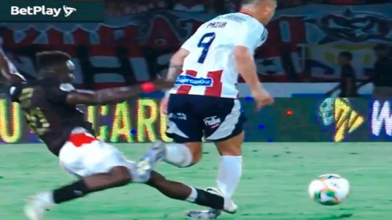 Foto - Resmen şok olacaksınız! Futbol tarihinin en acımasız hareketi! Ardından ölüm tehditleri geldi