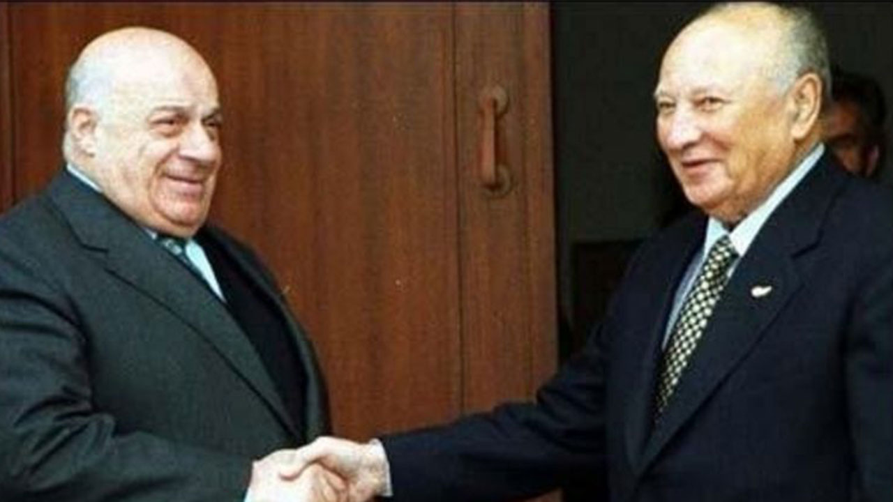 Foto - Resmen şok oldular: Türk savaş gemileri izin vermiyor! Doğalgaz araması yapamıyoruz