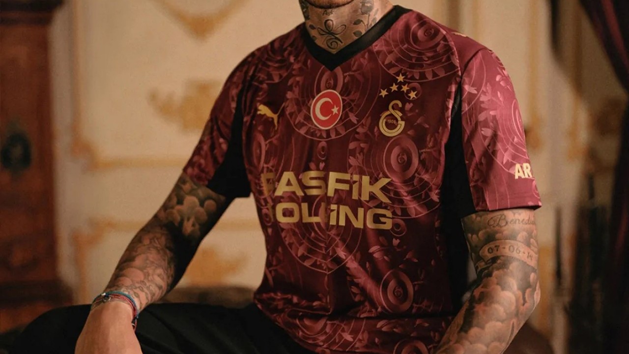 Foto - Resmen tanıtıldı! İşte Galatasaray'ın sürpriz forması