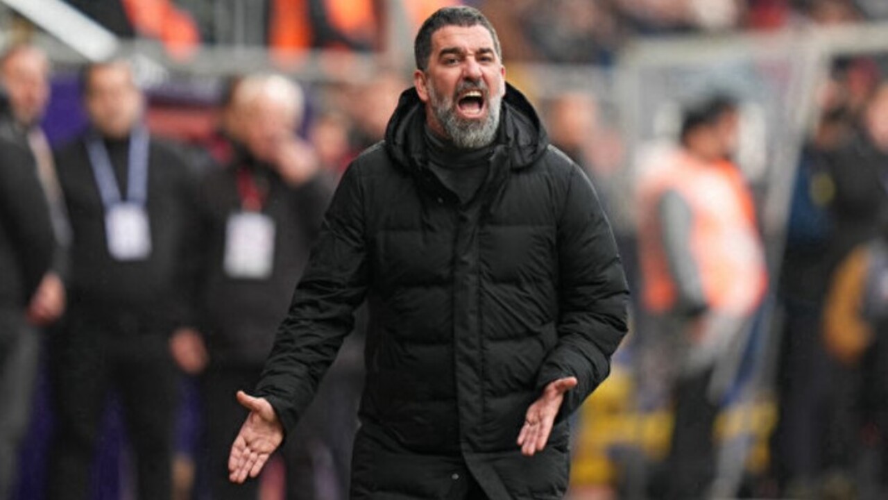 Resmi açıklama sonrası olay hareket! Arda Turan Galatasaray'ı sildi