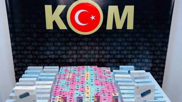 Foto - Resmi aracı kaçakçılıkta kullanılmıştı... Şoförünü suçlayan CHP'li vekil fena yakalandı!