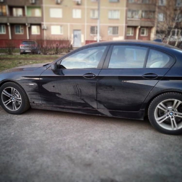 Foto - Ressam Golubev kirli arabaları sanat eserine çeviriyor!