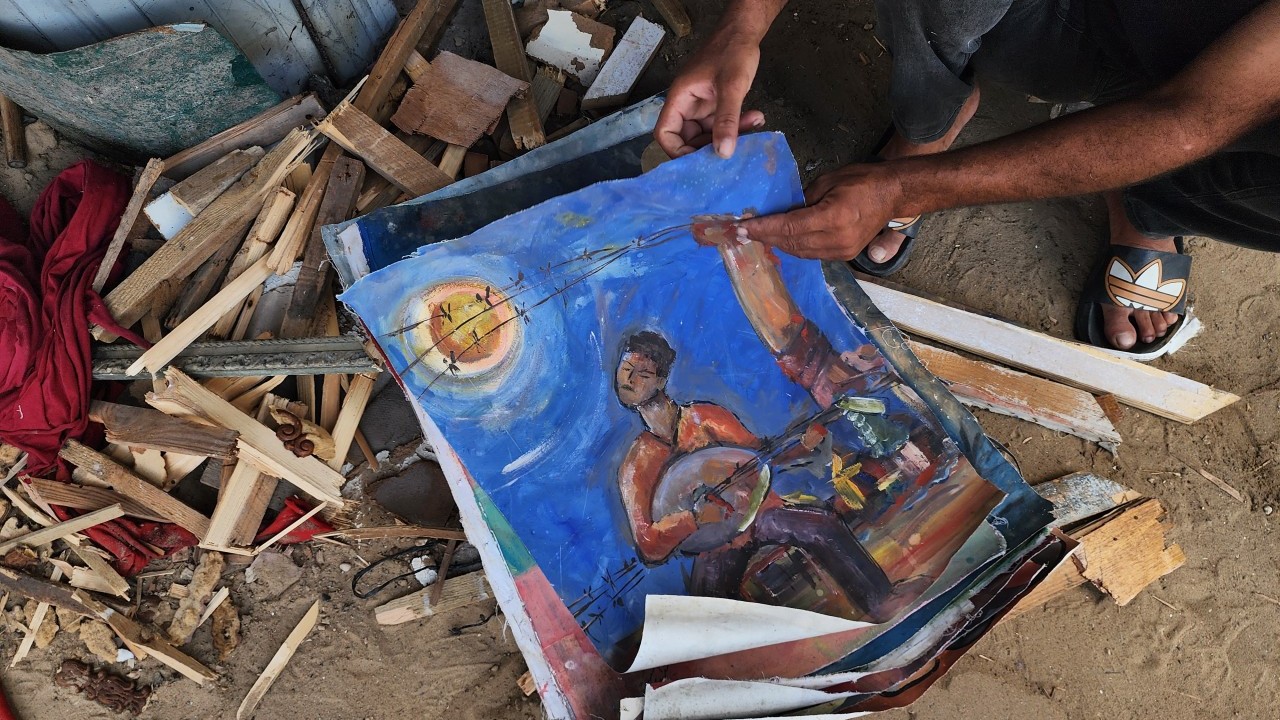 Foto - Ressamın tabloları yakacak oldu! "Bize ne Gazze’den" diyen sözde sanatçılar buna ne diyecek?