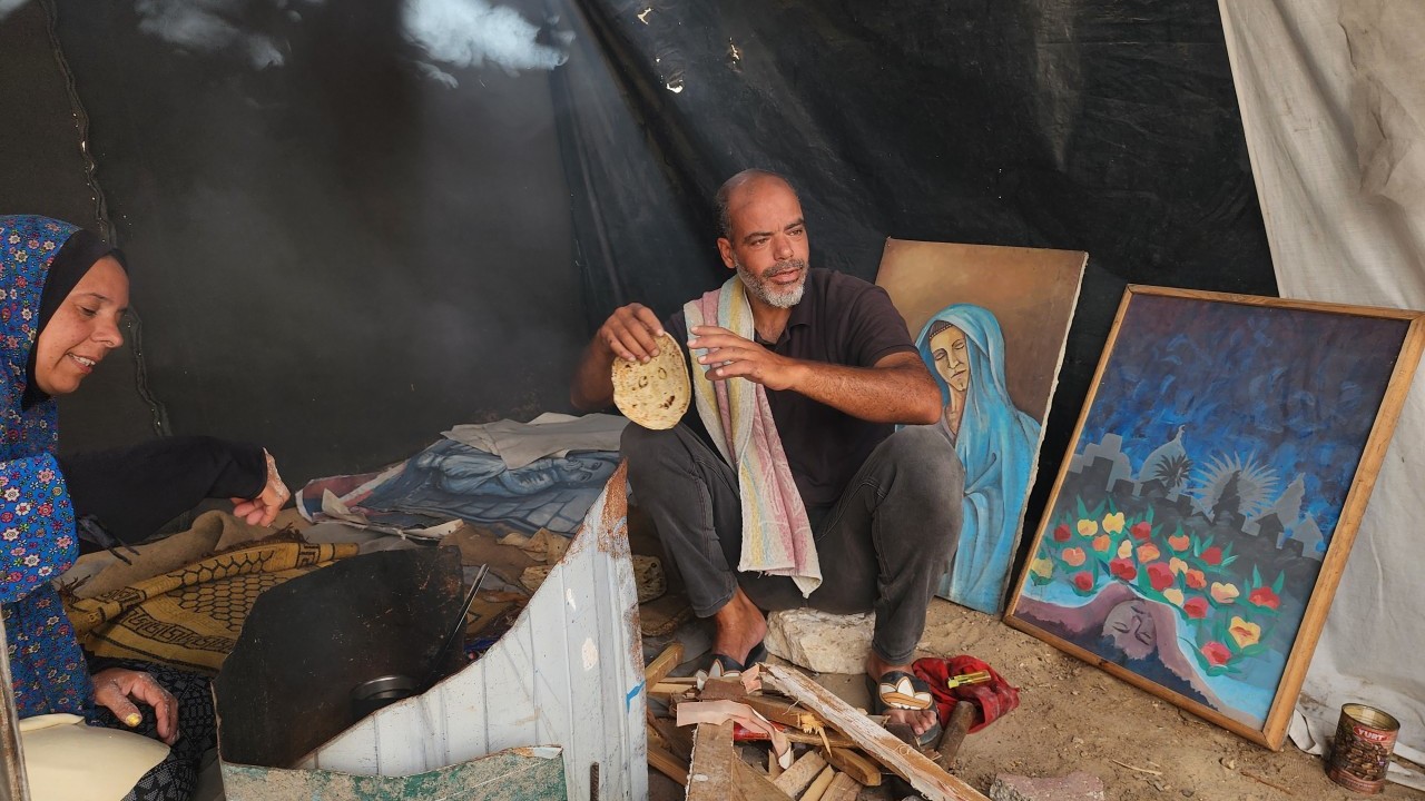 Foto - Ressamın tabloları yakacak oldu! "Bize ne Gazze’den" diyen sözde sanatçılar buna ne diyecek?