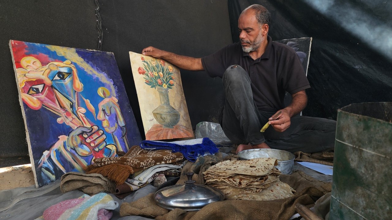 Foto - Ressamın tabloları yakacak oldu! "Bize ne Gazze’den" diyen sözde sanatçılar buna ne diyecek?