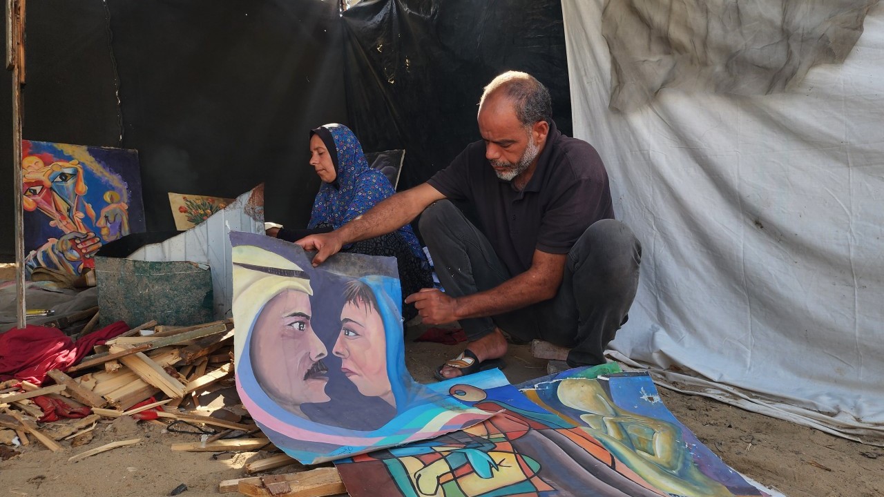 Foto - Ressamın tabloları yakacak oldu! "Bize ne Gazze’den" diyen sözde sanatçılar buna ne diyecek?