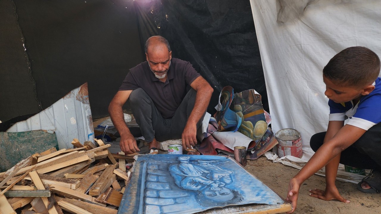 Foto - Ressamın tabloları yakacak oldu! "Bize ne Gazze’den" diyen sözde sanatçılar buna ne diyecek?