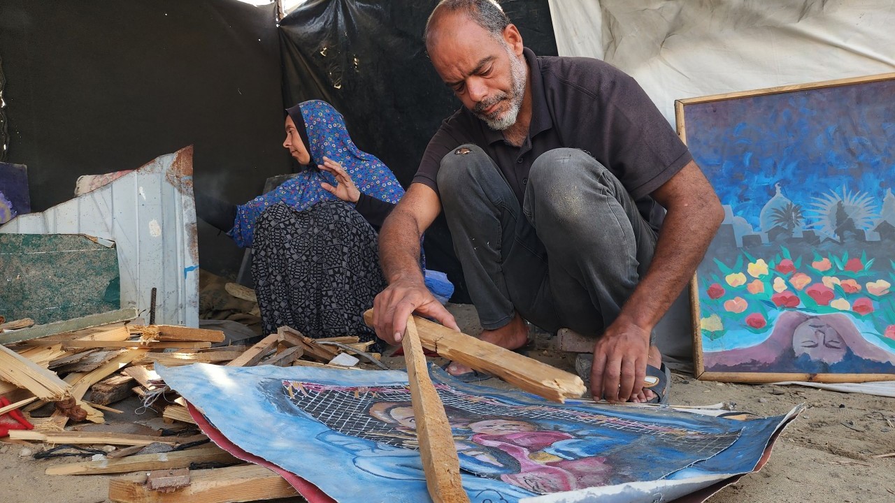 Foto - Ressamın tabloları yakacak oldu! "Bize ne Gazze’den" diyen sözde sanatçılar buna ne diyecek?