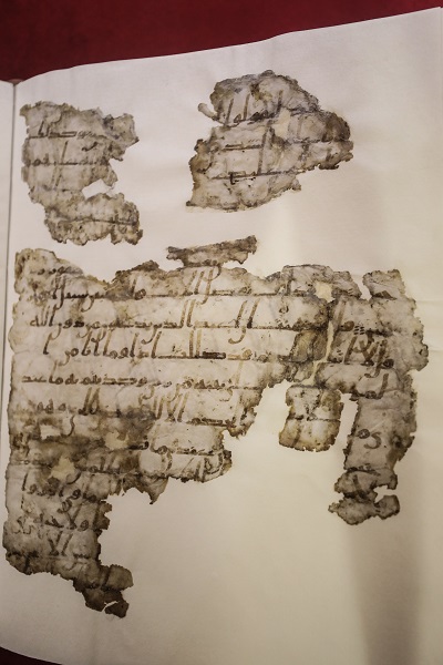 Foto - Restorasyon çalışması tamamlandı! İşte 1400 yıllık o Kur'an-ı Kerim