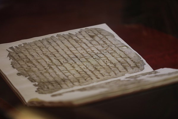 Foto - Restorasyon çalışması tamamlandı! İşte 1400 yıllık o Kur'an-ı Kerim