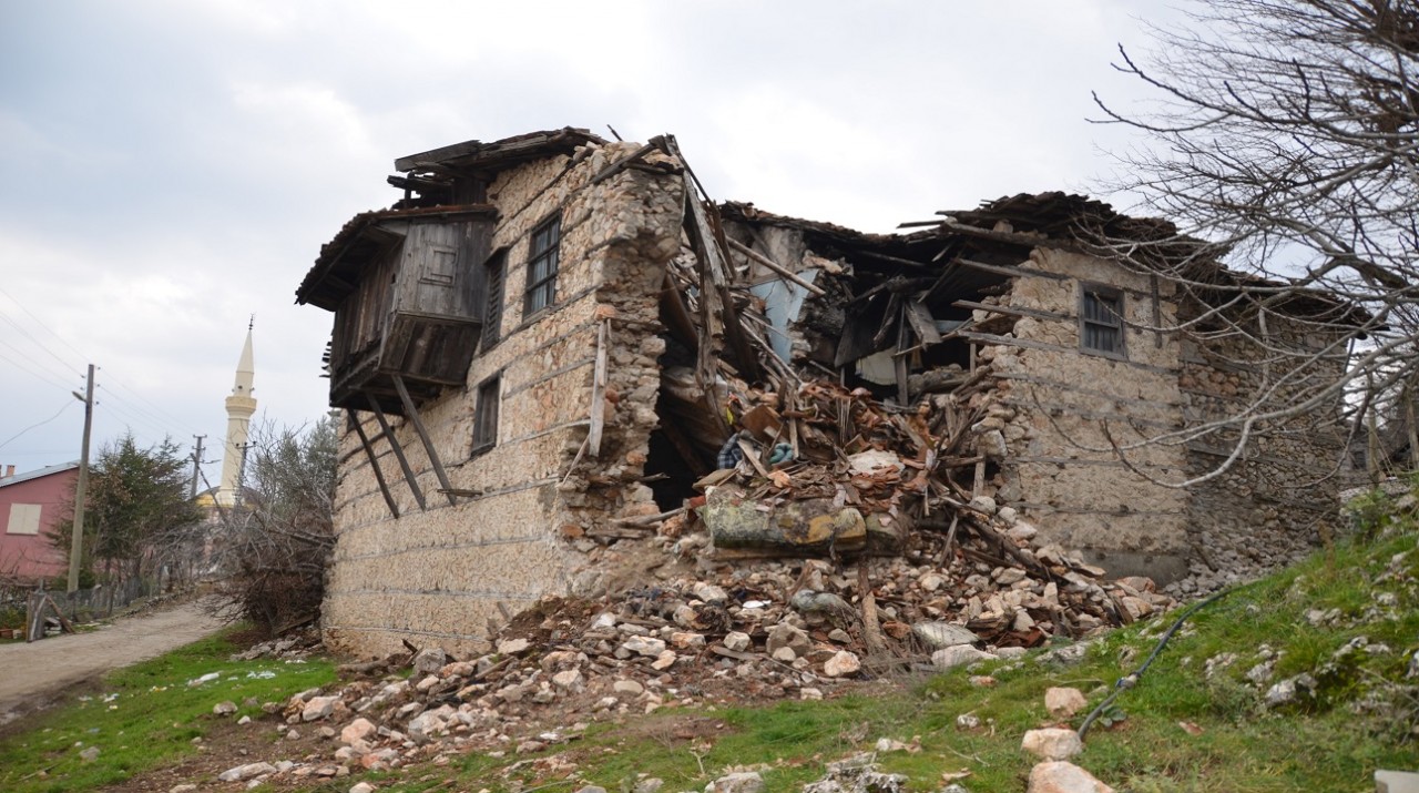 Foto - Restorasyon maliyeti yüksek olunca... 800 yıllık miras yok oluyor