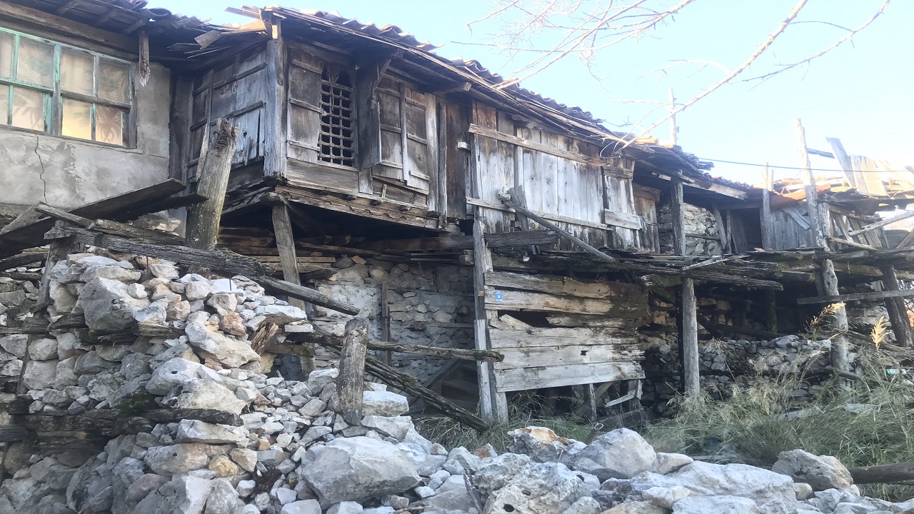 Foto - Restorasyon maliyeti yüksek olunca... 800 yıllık miras yok oluyor