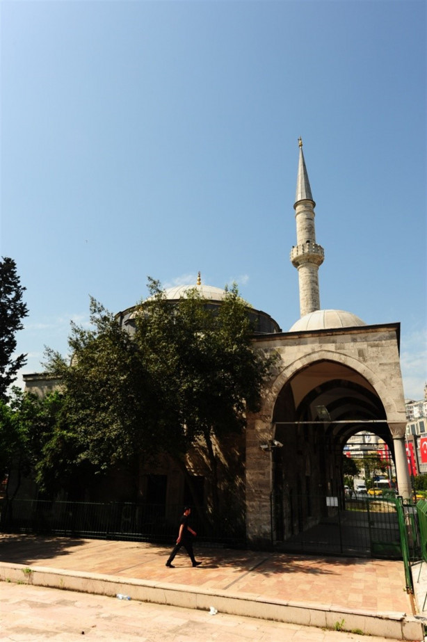 Restorasyon tamamlandı! Tarihi camii ibadete açılıyor
