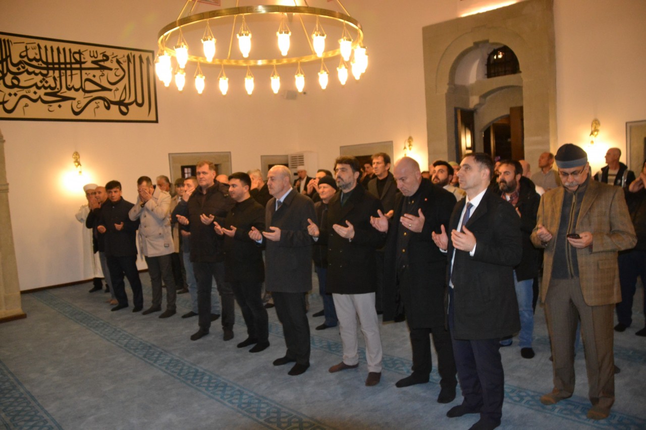 Foto - Restorasyonu tamamlanan 5 asırlık cami Regaip Kandili’nde ibadete açıldı