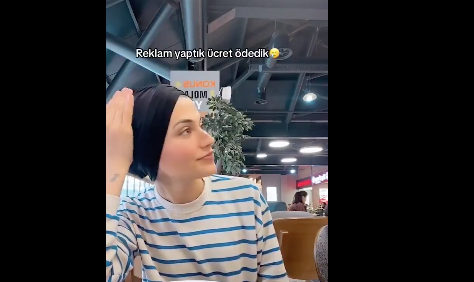 Foto - Rezalet ki ne rezalet! Restoranda yemeğe giden başörtülü fenomenden skandal hareket! Herkes bunu konuşuyor