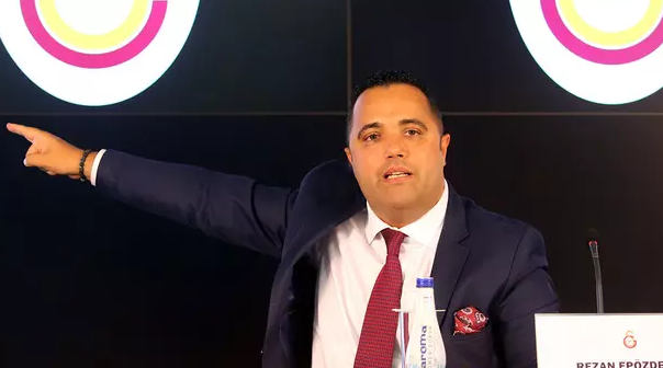 Rezan Epözdemir’den yılın geri vitesi! Önce suç duyurusu sonra tarihin en büyük U dönüşü…