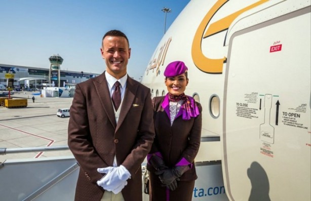  Rezidans uçağın içi hayrete düşürüyor!