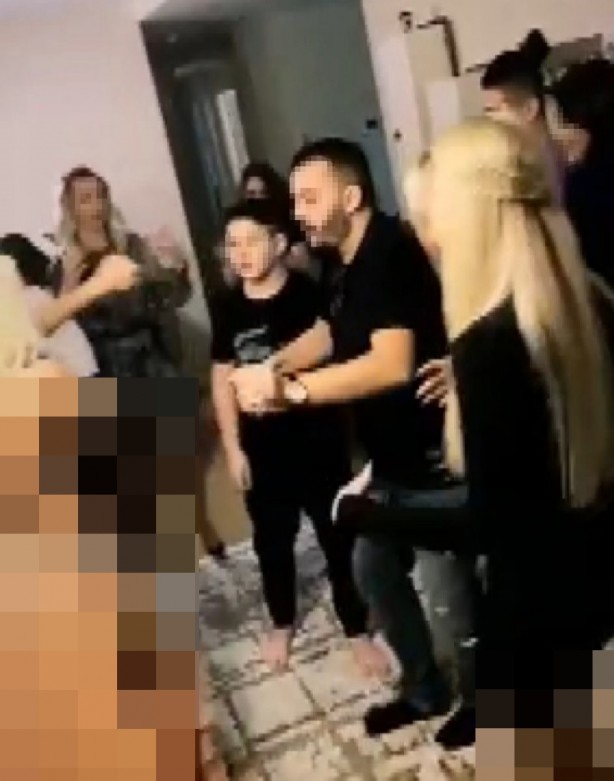 Foto - Rezidansta rezil görüntüler! Polis bastı 