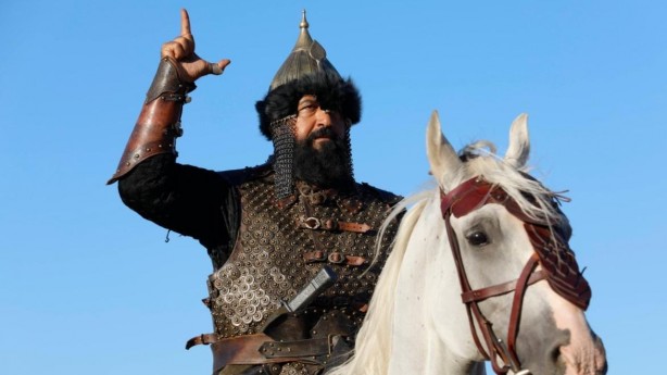 Foto - Rezil dizi Camdaki Kız’ı bekleyen büyük tehlike! TRT dizisi fişini çekecek