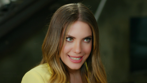 Foto - Rezil dizinin oyuncusunun başı belada