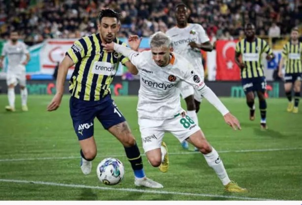 Foto - Rıdvan Dilmen kritik gelişmeyi duyurdu: İki kişi milletvekili aday adayı olmuş