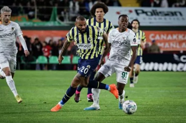 Foto - Rıdvan Dilmen kritik gelişmeyi duyurdu: İki kişi milletvekili aday adayı olmuş