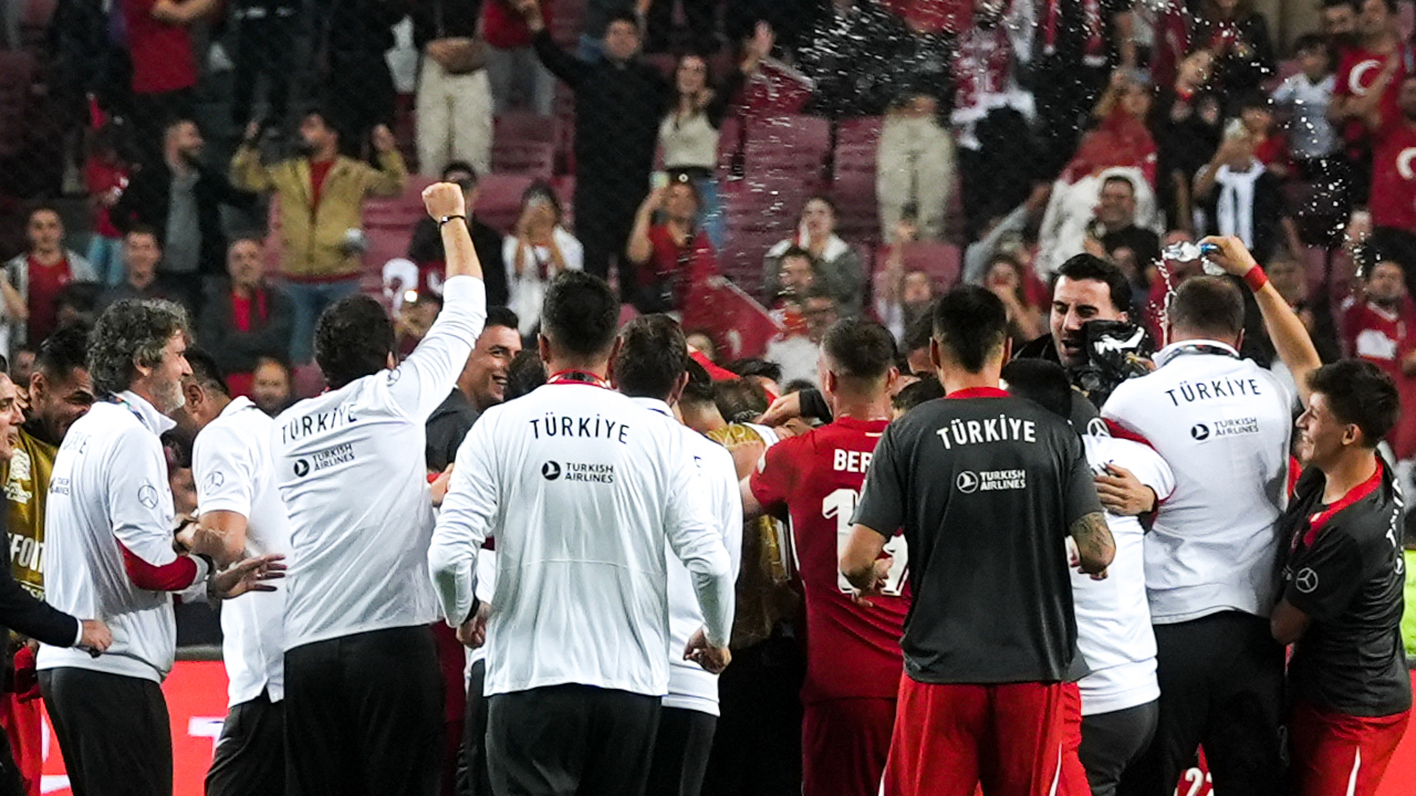 Foto - Rıdvan Dilmen'den milli maç sonrası çarpıcı iddia! İzlanda maçı için yapacağı sürprizi açıkladı Montella'nın…