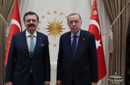 Foto - Rıfat Hisarcıklıoğlu’nun boynundaki alet! Herkes merak ediyordu Erdoğan da merak edip sordu