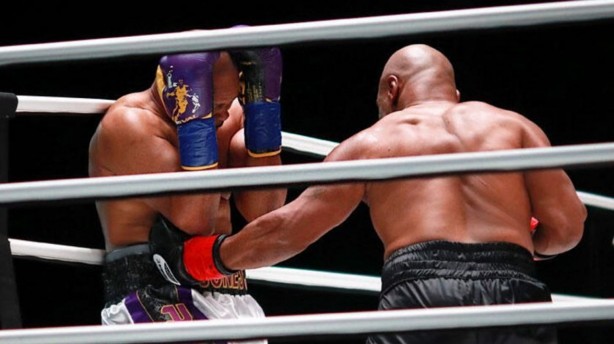 Foto - Ringlere geri dönen Mike Tyson'un kazandığı para dudak uçuklattı