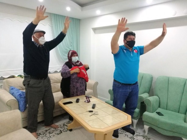 Foto - Rıza Kayaalp'in baba ocağında şampiyonluk sevinci