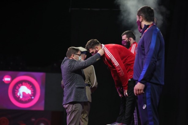 Foto - Rıza Kayaalp'in baba ocağında şampiyonluk sevinci