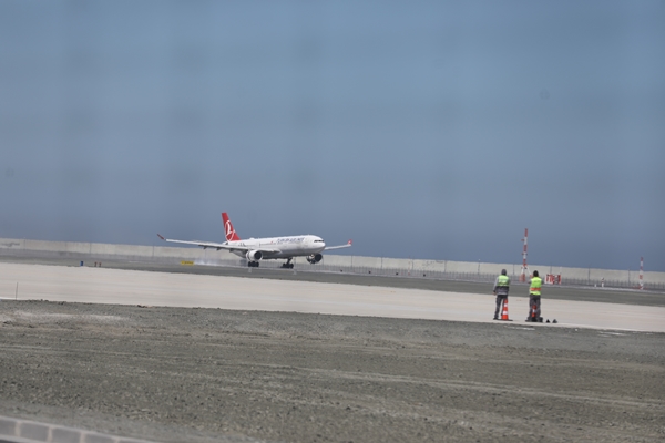 Foto - Rize-Artvin Havalimanı'na ilk uçak indi