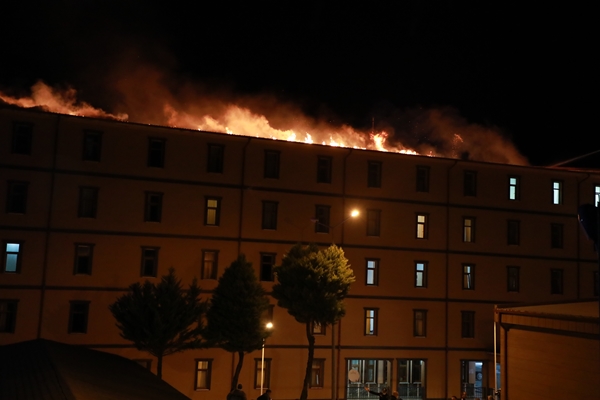 Foto - Rize'de öğrenci yurdunda korkutan yangın