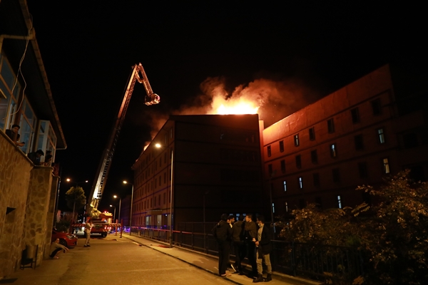 Foto - Rize'de öğrenci yurdunda korkutan yangın