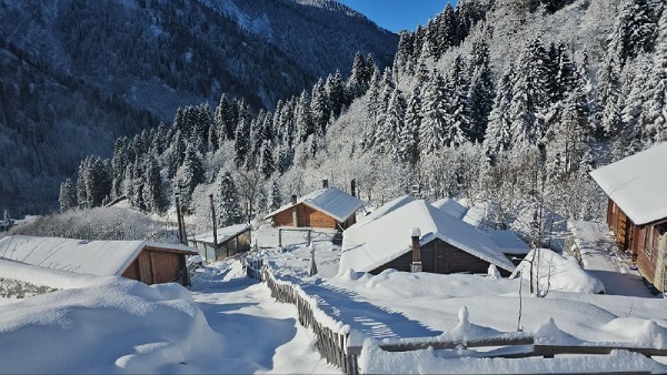 Foto - Rize ve Artvin'de 50 köyle ulaşım sağlanamıyor