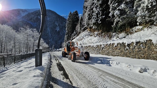 Foto - Rize ve Artvin'de 50 köyle ulaşım sağlanamıyor