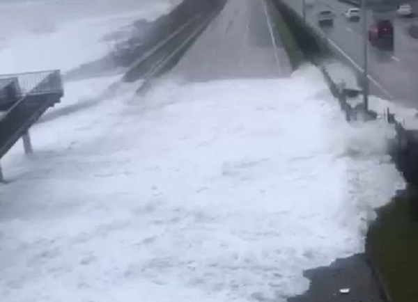 Rize'de adeta tsunami yaşandı