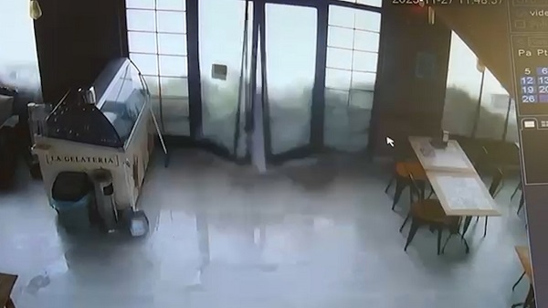 Foto - Rize'de adeta tsunami yaşandı