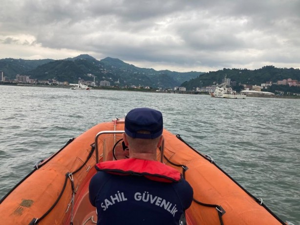 Foto - Rize'de heyelanda kaybolan 2 kişiyi arama çalışmaları sürüyor